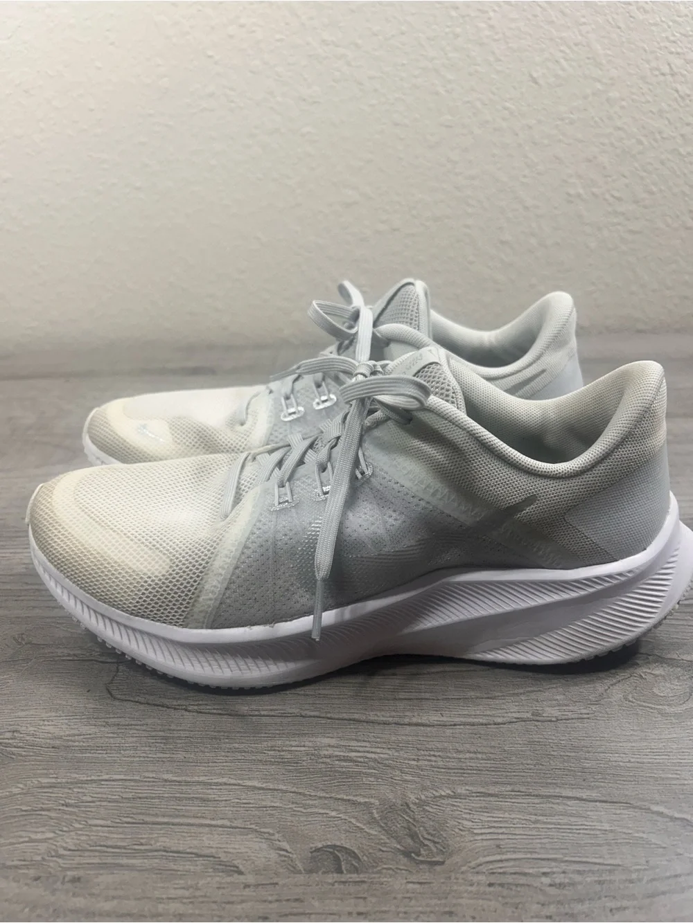 Nike Women’s Grey Running Shoes Size 9